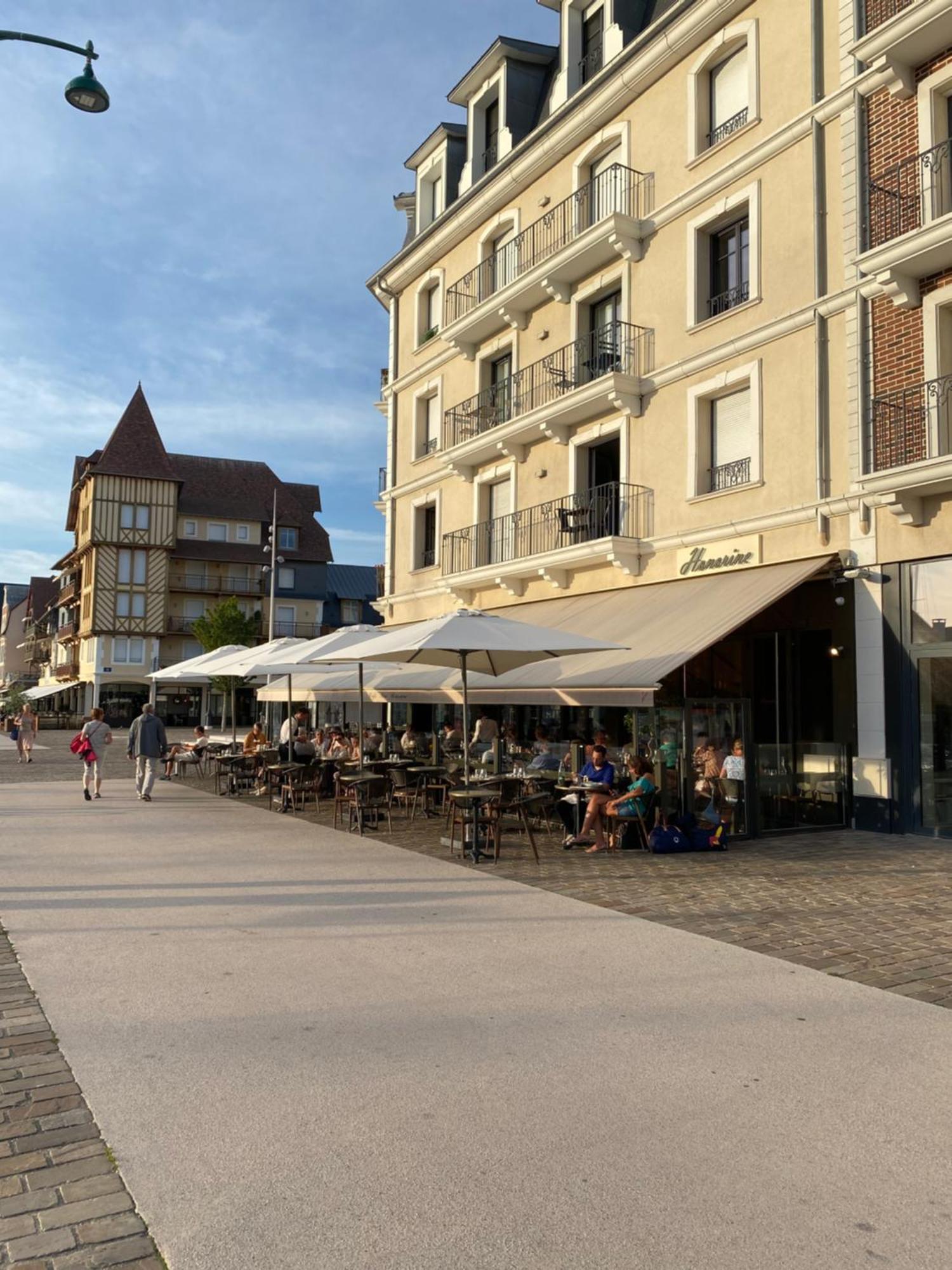 Cote Plage - Magnifique Appartement De Charme A Trouville Sur Mer - Linge - Lit Fait - Parking - Wifi - Classe Par L'Office Du Tourisme المظهر الخارجي الصورة