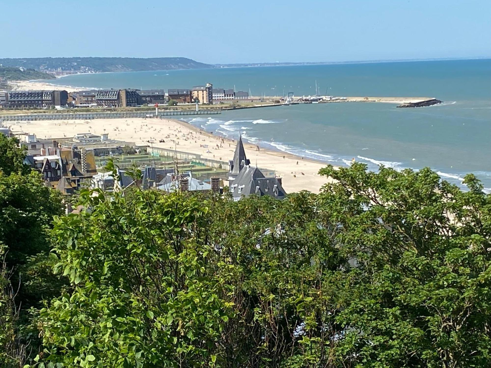 Cote Plage - Magnifique Appartement De Charme A Trouville Sur Mer - Linge - Lit Fait - Parking - Wifi - Classe Par L'Office Du Tourisme المظهر الخارجي الصورة