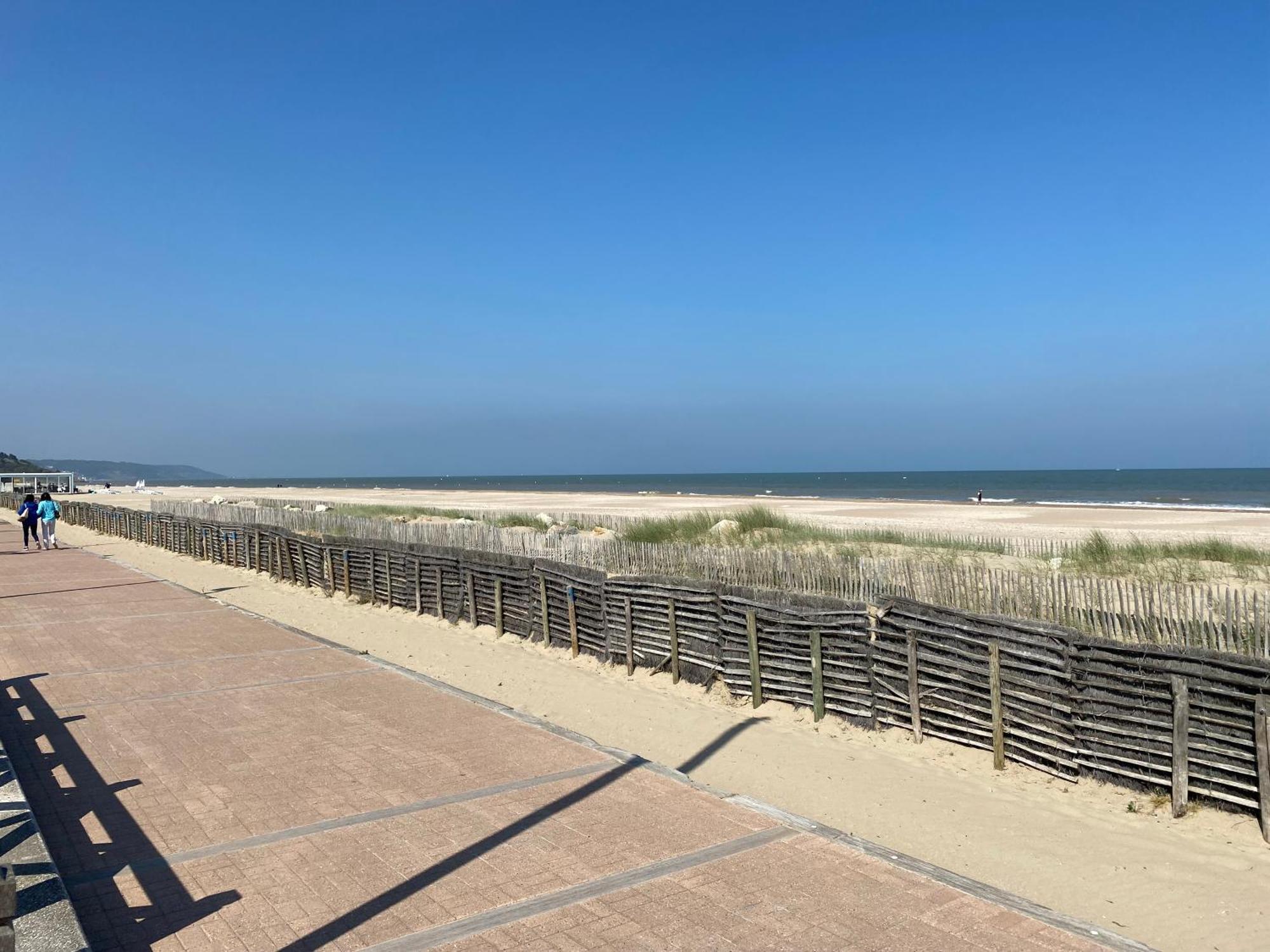 Cote Plage - Magnifique Appartement De Charme A Trouville Sur Mer - Linge - Lit Fait - Parking - Wifi - Classe Par L'Office Du Tourisme المظهر الخارجي الصورة