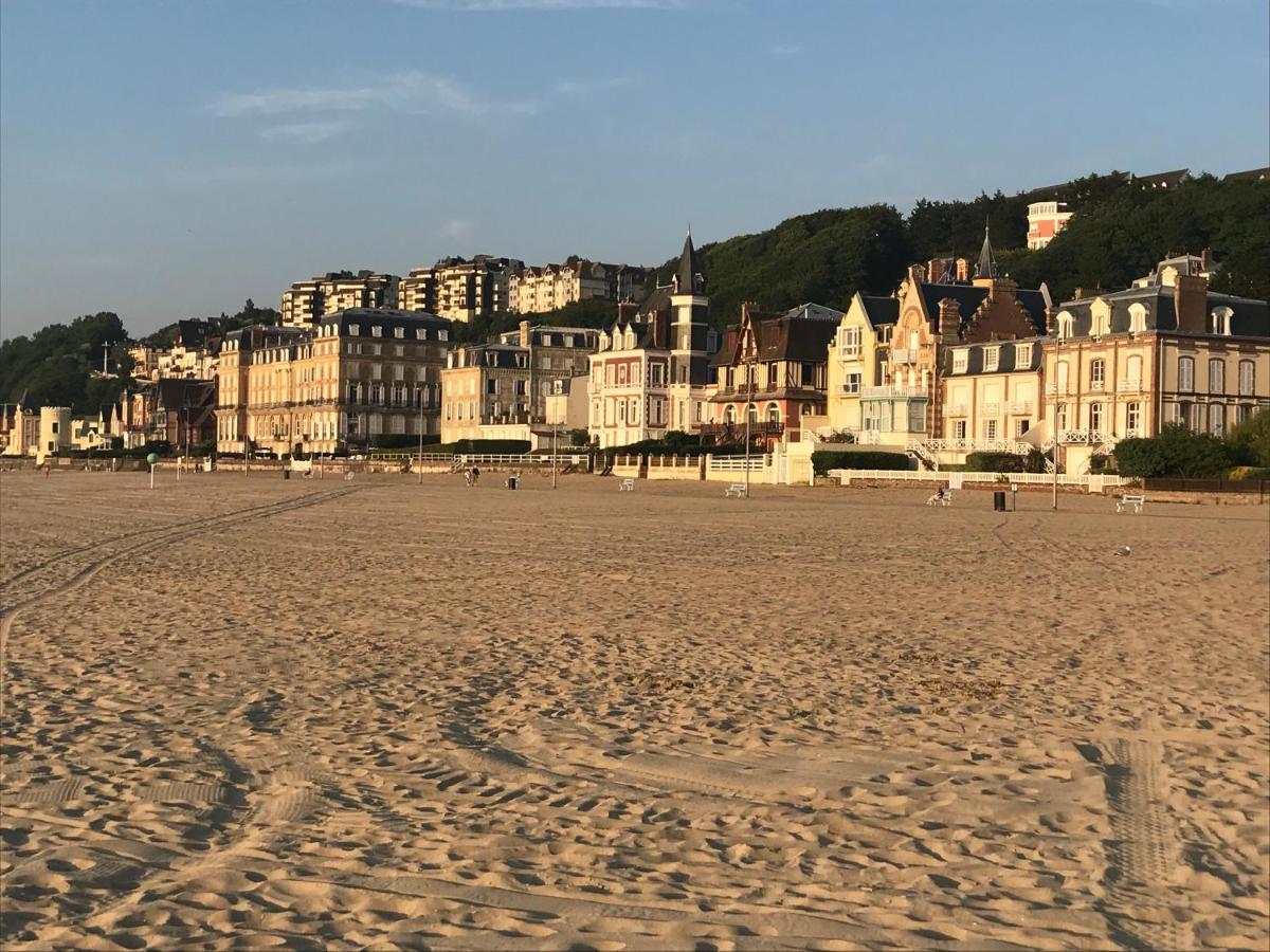 Cote Plage - Magnifique Appartement De Charme A Trouville Sur Mer - Linge - Lit Fait - Parking - Wifi - Classe Par L'Office Du Tourisme المظهر الخارجي الصورة