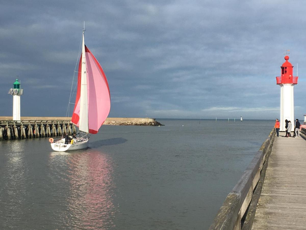 Cote Plage - Magnifique Appartement De Charme A Trouville Sur Mer - Linge - Lit Fait - Parking - Wifi - Classe Par L'Office Du Tourisme المظهر الخارجي الصورة